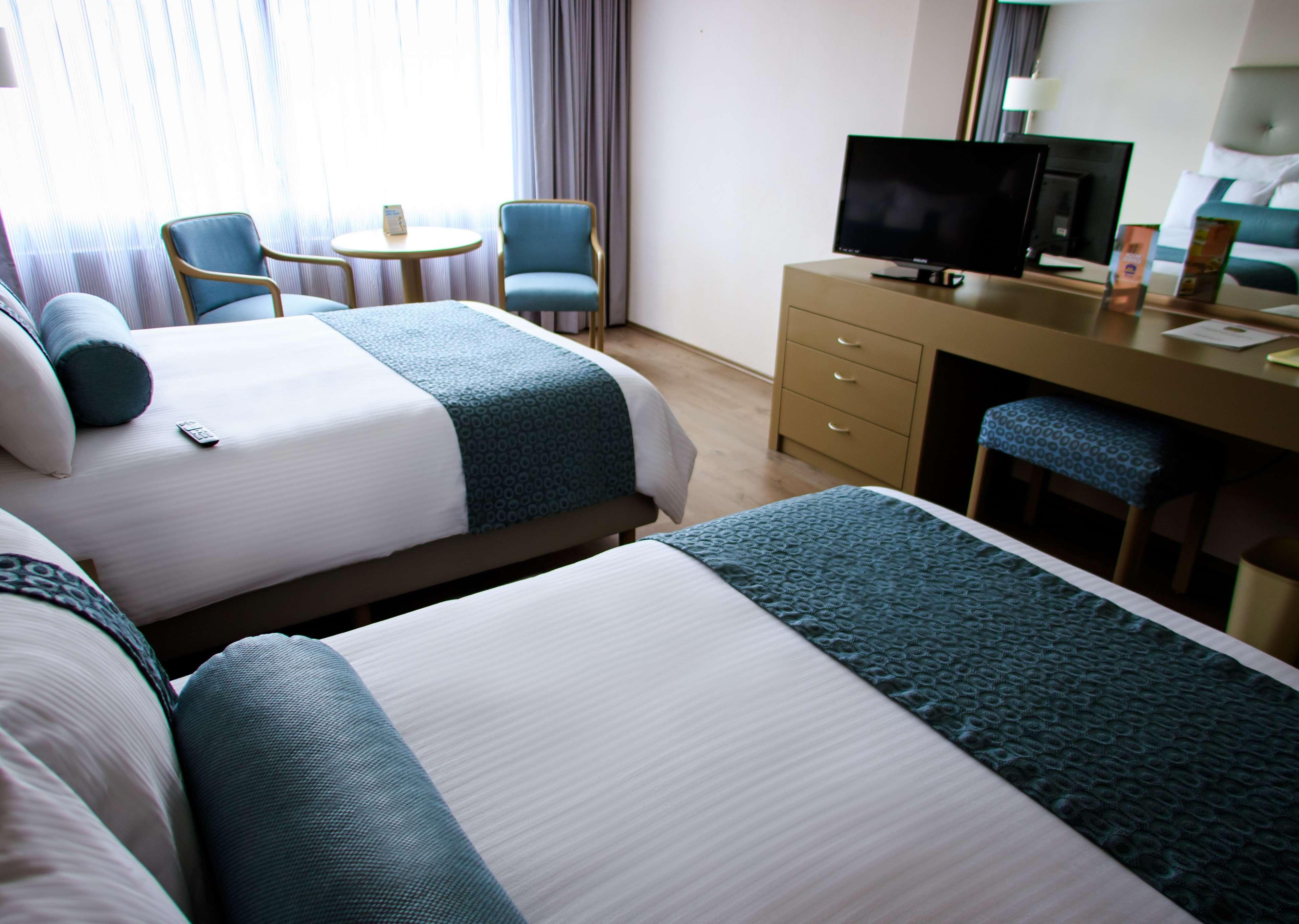 Grand Cantalagua Hotel Morelia, BW Signature Collection 외부 사진 A room at the hotel