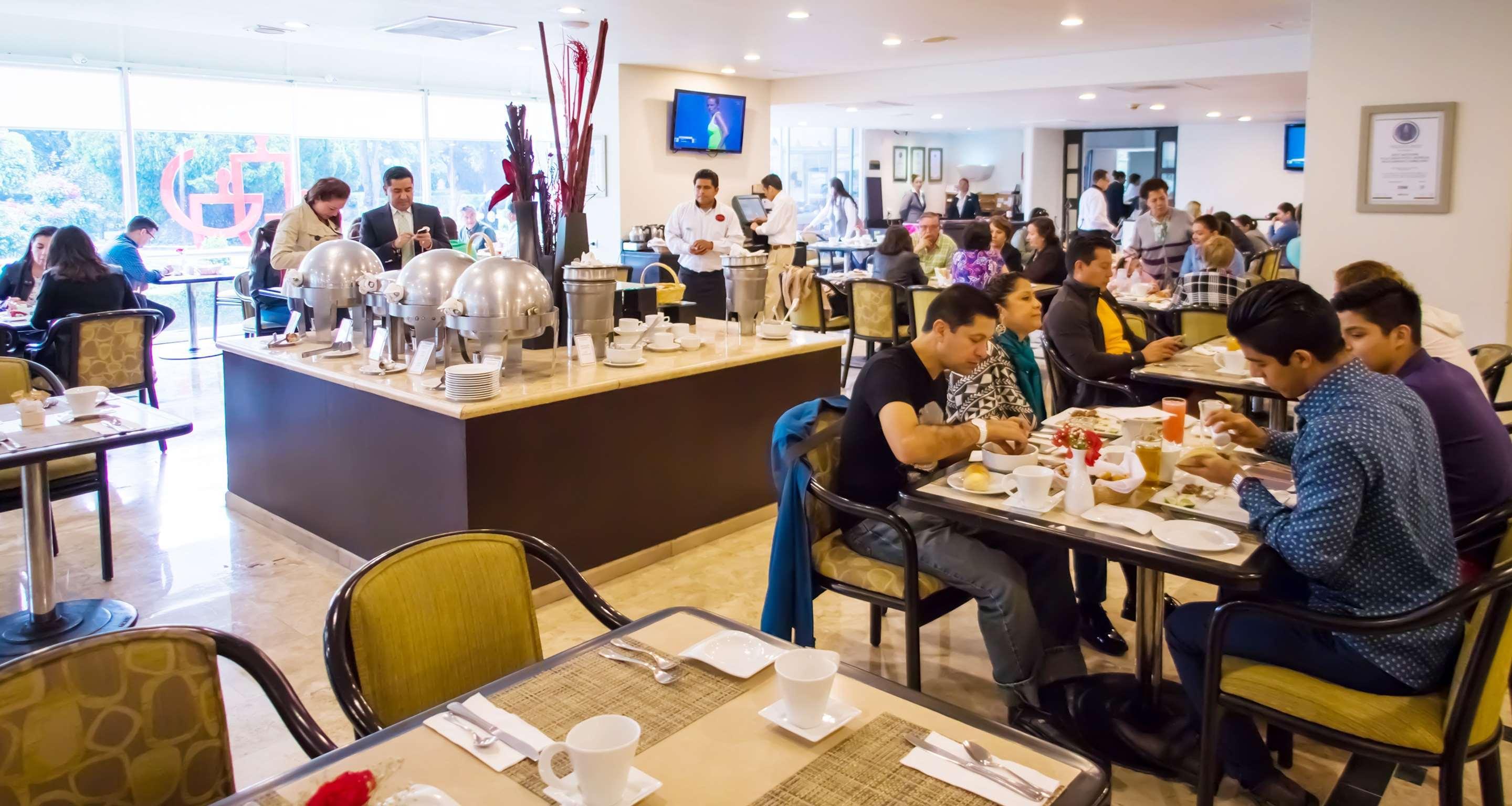Grand Cantalagua Hotel Morelia, BW Signature Collection 외부 사진 The lounge at KLIA