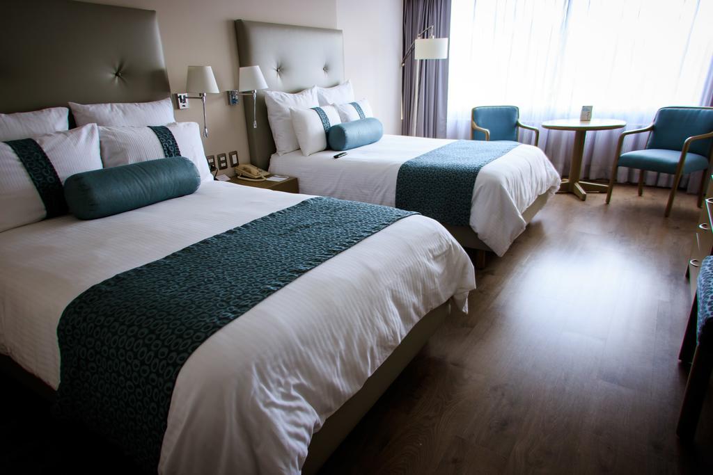 Grand Cantalagua Hotel Morelia, BW Signature Collection 외부 사진 A room at the hotel