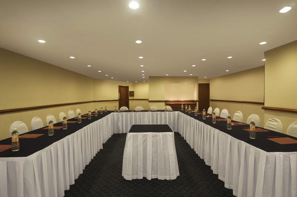 Grand Cantalagua Hotel Morelia, BW Signature Collection 사업 사진 U-shaped table layout
